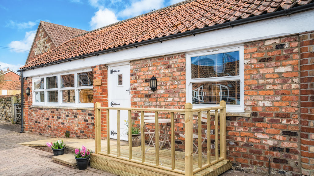 The Old Tractor Shed Self catering accommodation east yorkshire village farm skipsea